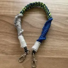 パラコードバンドストラップ　【ハンドメイド】