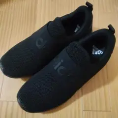 adidas ブラック スリッポンスニーカー※12/29-1/4発送お休みします