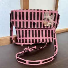 Item thumbnail for item 2a5efd0a-638d-4755-acc3-e44df593902d