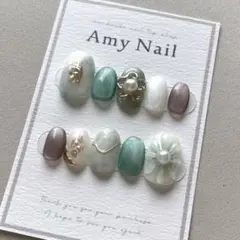 《No.4》ネイルチップ　ニュアンスグリーン　ぷっくりフラワー　ミラー