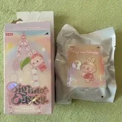 正規品　POPMART ラブブ エナジー　フォンチャーム　royalty