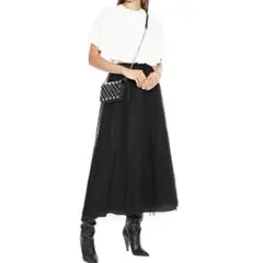 最終値下 レッドヴァレンティノ スカート ヴァレンティノ ヌメロヴェントゥーノのサムネイル