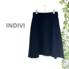 【INDIVI/インディヴィ】ひざ丈　スカート　フレア　黒　シワになりにくい