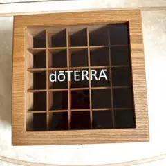 doTERRA アロマオイル収納ボックス （窓付き） 25本用　正規品