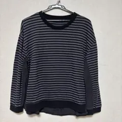 黒とグレーのストライプ長袖カットソー
