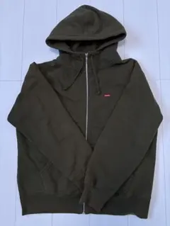 シュプリームパーカー