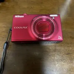 【極美品】NIkon COOLPIX S6100 スーパーレッド　動作確認済 Amazon | NikonデジタルカメラCOOLPIX S6100 スーパーレッド