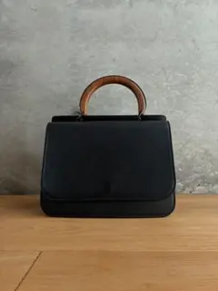 MaxMaraのサムネイル