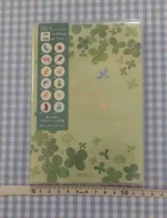 MIDORI　ポケットダイアリー　B6　クローバー柄　2023年　手帳のサムネイル