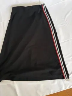 ZARA TRAFALUC ブラックタイトスカート S/M