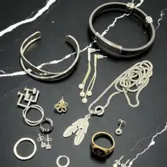 アクセサリー14点まとめ売り ネックレス リング ピアス バングル ブレスレットのサムネイル