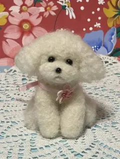大型］トイプードル編みぐるみ 【伏せポーズ】淡いアプリコット - メルカリ