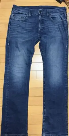 TRUE RELIGION straight40