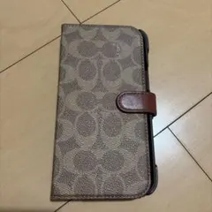 【美品】COACH iPhoneケース 手帳型 シグネチャー柄