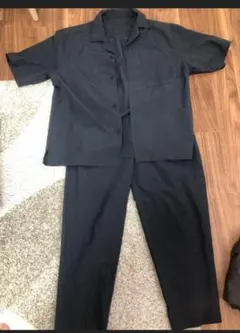 ダークグレー ボタン付きシャツ ワイドパンツ セットアップのサムネイル