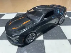 マイスト　2017カマロ 1/18 黒/オレンジのサムネイル