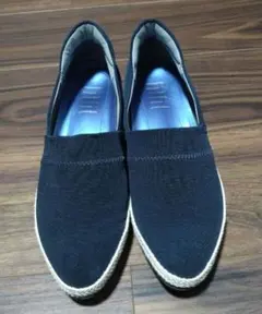 fitfit紺　ライトアップストレッチパンプニーカー　23cm