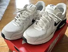 美品✨NIKE AIR MAX EXCEE✨スニーカー 27cmのサムネイル