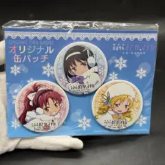 暁美ほむら＆佐倉杏子＆巴マミ 缶バッジセット まどマギ - メルカリ