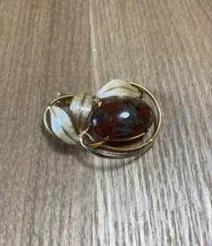 ヴィンテージ リーフブローチ