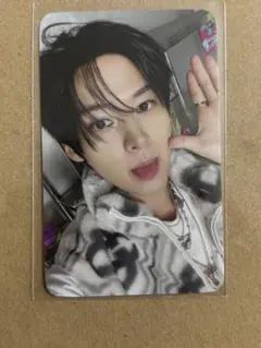 Item thumbnail for item 13a38aee-450c-42f7-823d-0c9c934ae9f7