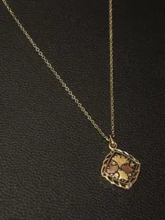 象嵌 レディース ネックレス スクエア 金色 ゴールドカラー メッキ 未使用品