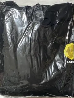 n.SSign salty フーディー M