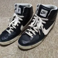 【週末価格】Nike ハイカットスニーカー