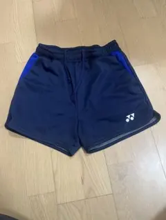 ヨネックス　ショートパンツ　紺色　SSのサムネイル