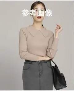 薄手ニットトップス