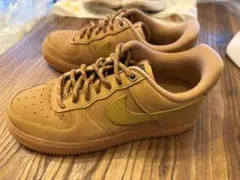 Item thumbnail for item 4aa8de35-a26a-4d96-a4eb-e7d94a78400c