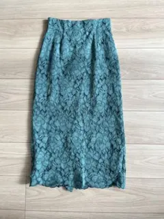 美人百花　掲載 宇垣美里さん着用　ビックフラワーレースロングタイトスカート