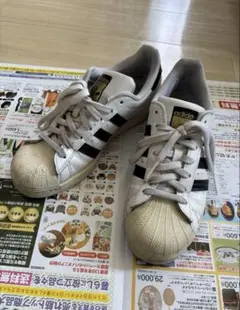 アディダス スーパースター 25.5cm 金ベロ スニーカー ホワイト/ブラック