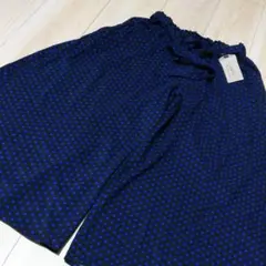 新品タグ付！ドット柄 スカンツ