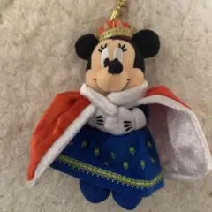 東京ディズニーリゾート　ミニーマウス女王様ぬいぐるみストラップ