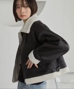 ブラック ショート丈 ムートンコート