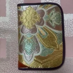 【帯リメイク】花柄刺繍　通帳入れ　お薬手帳ケース マルチケース