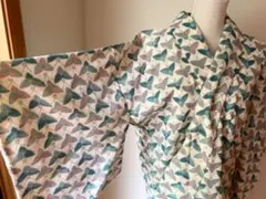 着物 アンティーク ビンテージ 花柄 葉っぱ柄 グリーン 青 鱗 蝶 和服