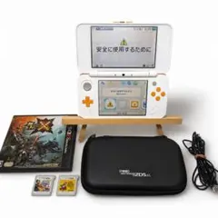Newニンテンドー2DS LL オレンジ×ホワイト 本体 動作確認済 専用ケース