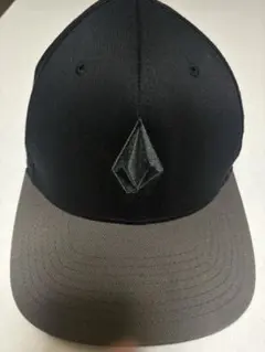 VOLCOM ボルコム Full Stone Flexfit キャップ ブラックのサムネイル