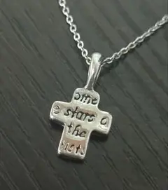 Cross Silver-Tone 十字架 ペンダント ネックレス