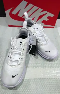 新品タグ付き！ナイキ エアマックス アクシス GS 23.5 キッズスニーカー