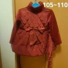 赤いキルティング長袖ワンピース