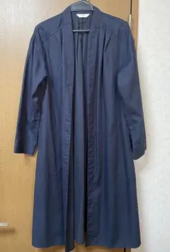 カラーレスガウンコート