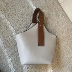 ライトグレー レザー ハンドバッグ