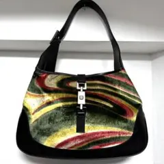 Item thumbnail for item 301fa493-252d-49cf-8f0f-27ef65697002