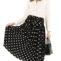 【美品】マーク・ジェイコブス  ドット柄スカート