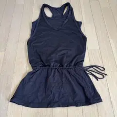 黒のメッシュタンクトップ