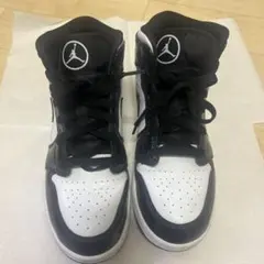 Air Jordan スニーカー 黒/白 ハイカットのサムネイル