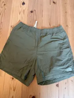 美品 THE NORTH FACE バーサタイルショーツ XL カーキのサムネイル